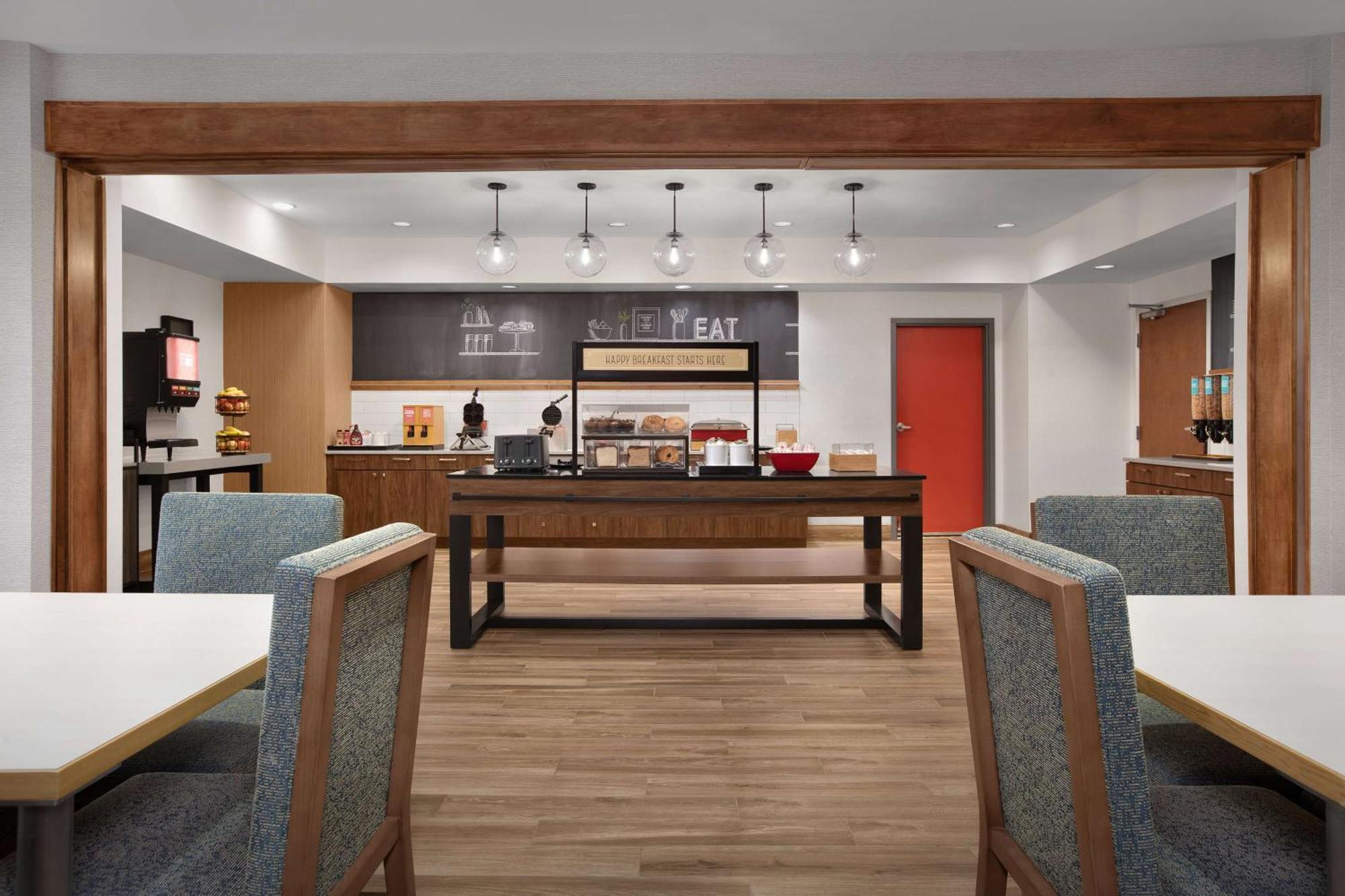Hampton Inn Yorkville Exteriör bild